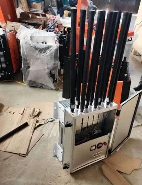 اليمن: ضبط أجهزة تشويش ضد طائرات الـ"درون" في منفذ شحن الحدودي