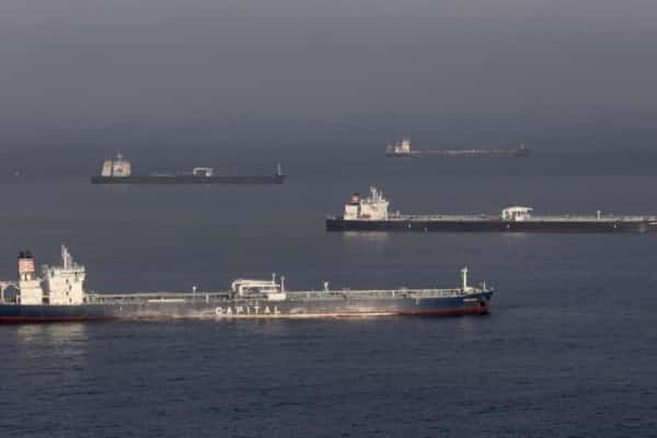 اقتصاد: أزمة البحر الأحمر تؤخر صادرات نفط سعودي وعراقي