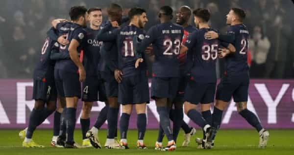 رياضة: باريس سان جيرمان يعزز صدارته للدوري الفرنسي من دون مبابي
