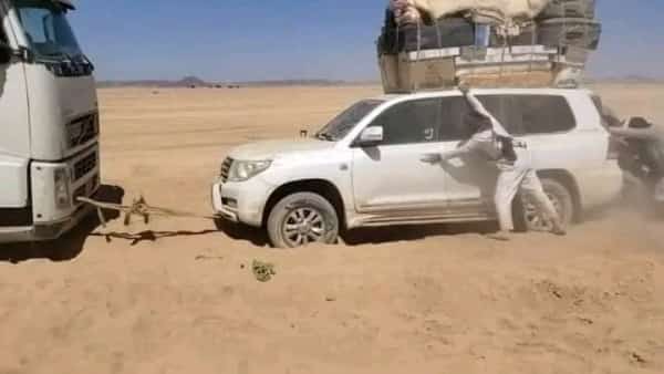 اليمن: الحوثيون يتهمون السلطات الحكومية في مارب بالتعنت في إغلاق طريق "مارب - صنعاء"