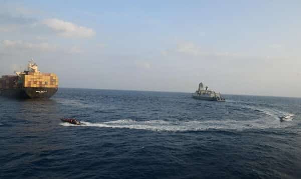 اليمن: هجوم مشتبه به من قبل الحوثيين اليمنيين يتسبب في تضرر سفينة في خليج عدن