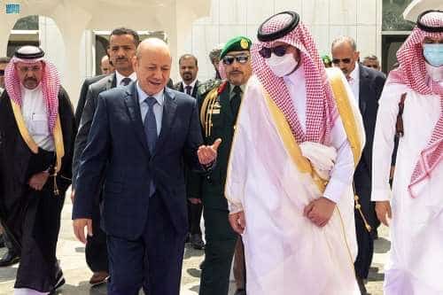 اليمن: الرئيس العليمي يتعهد بالتزامات حتمية رغم العجز المؤرق للدولة ويشن هجومًا لاذعًا ضد جماعة الحوثيين