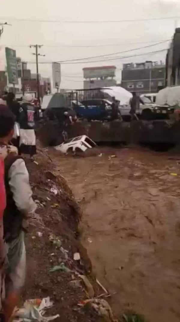 اليمن: وفاة امرأة وفقدان طفل جراء الامطار الغزيرة في محافظة إب