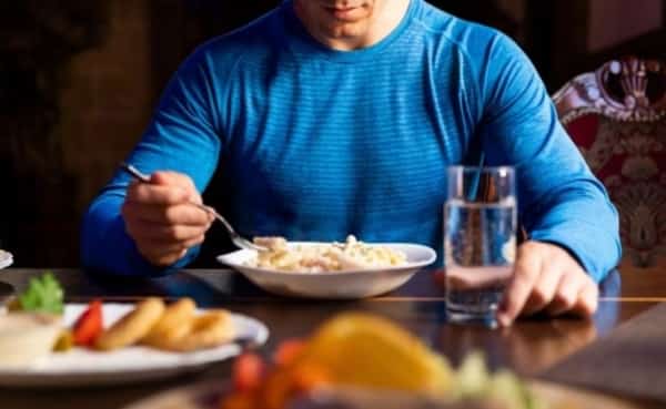 صحة: نصائح لتخفيف الشعور بالجوع خلال الصيام