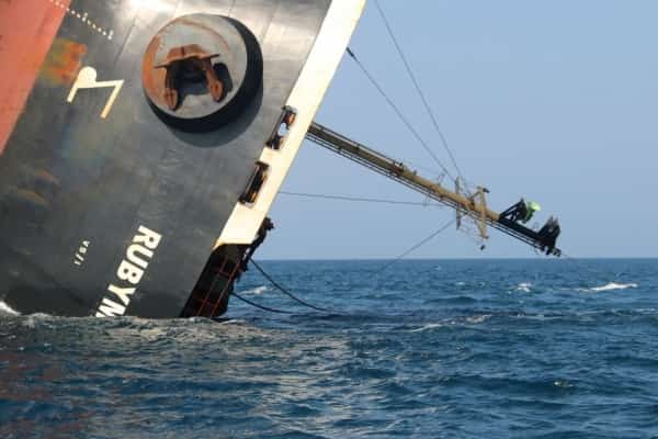 تحليل: كيف تحول البحر الأحمر إلى منطقة حرب خطيرة؟