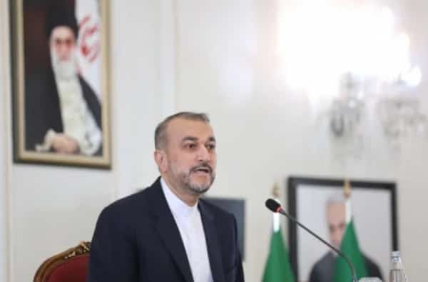 طهران: إيران تقول إنها وجهت إخطارا قبل مهاجمة إسرائيل وأمريكا تنفي