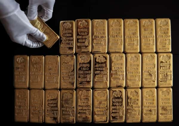 اقتصاد: أسعار الذهب تستقر بالقرب من أعلى مستوى مع ارتفاع الطلب