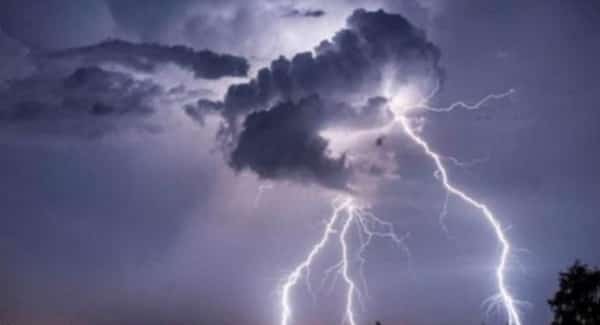 اليمن: وفاة 5 وإصابة 2 بصواعق رعدية