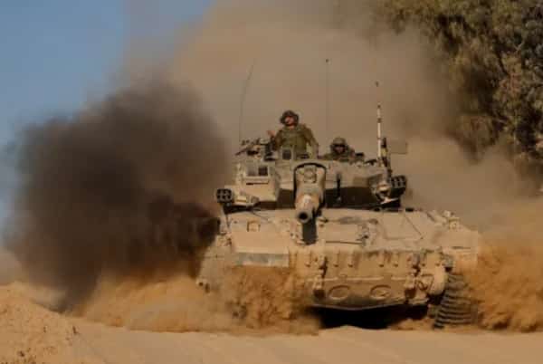 القدس: مقتل أكثر من 20 شخصاً في هجوم إسرائيلي بغزة و"حماس" تحذر من تقويض محادثات الهدنة