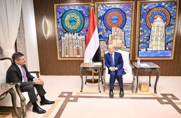 الرياض: الرئيس العليمي يطلب دعما امريكيا لجهود الاصلاحات الحكومية