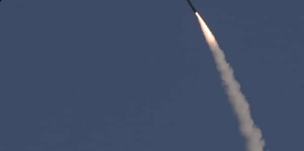 القدس: إسرائيل تؤكد اعتراض صاروخ للحوثيين قبل دخوله أجواء أراضيها