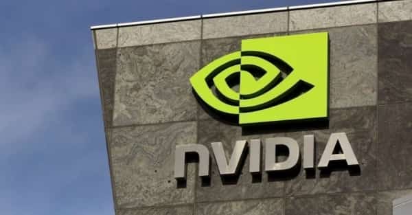 تكنولوجيا: "إنفيديا" تستعد لطرح نسخة من أحدث رقائق الذكاء الاصطناعي في الصين
