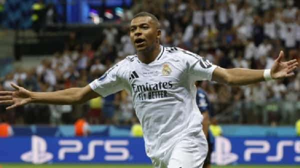 رياضة: مبابي يقود ريال مدريد للفوز ويسجل أول أهدافه في الليغا