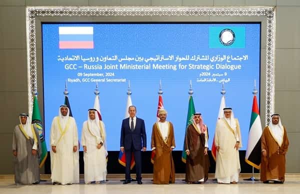 الرياض: "التعاون الخليجي" يدعو الحوثيين للتعاطي مع مبادرات السلام