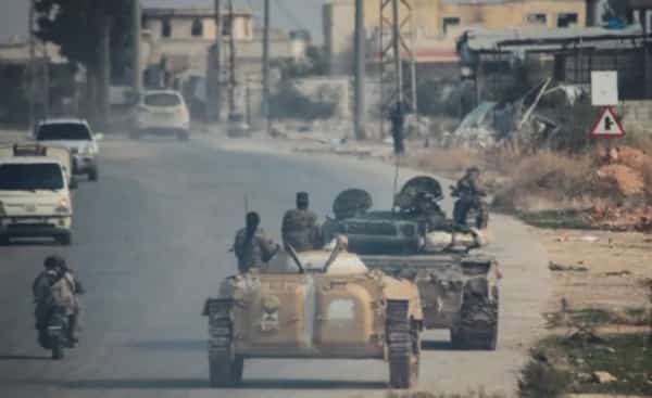 دمشق: مقاتلو المعارضة يقتربون من حماة في ضغط على الأسد وحلفائه 