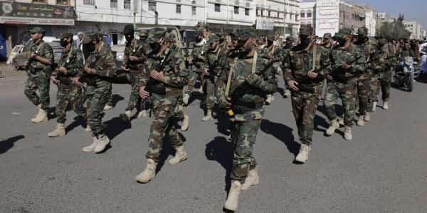 تحليل: هل يستعد ترامب لتكرار إخفاقات بايدن مع الحوثيين؟