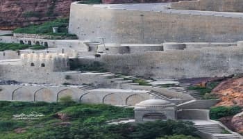 قلعة القاهرة، محافظة تعز جنوبي غرب البلاد.