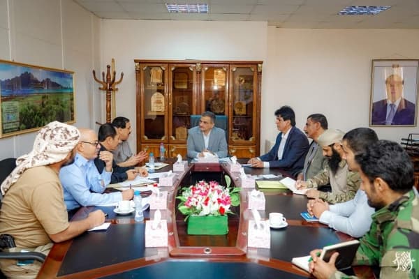 اللجنة الامنية في محافظة عدن تقرر "تطبيق الطوق الامني"