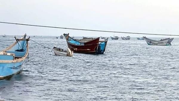 غرق أكثر من 150 مهاجرًا غير شرعي قبالة سواحل رأس العارة