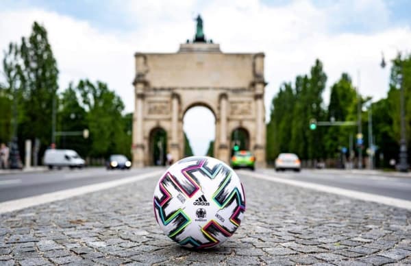 الدنمارك يلتحق ببلجيكا الى الدور 16 من البطولة القارية .. قائمة المنتخبات المتأهلة