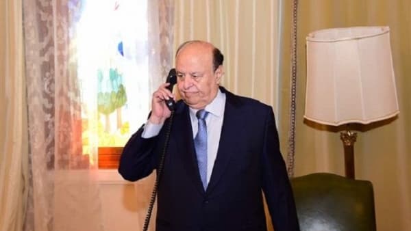الرئيس اليمني يهاتف نائبه ورئيس حكومته وقادة الجيش في اول ظهور افتراضي منذ رحلته العلاجية قبل 20 يوما