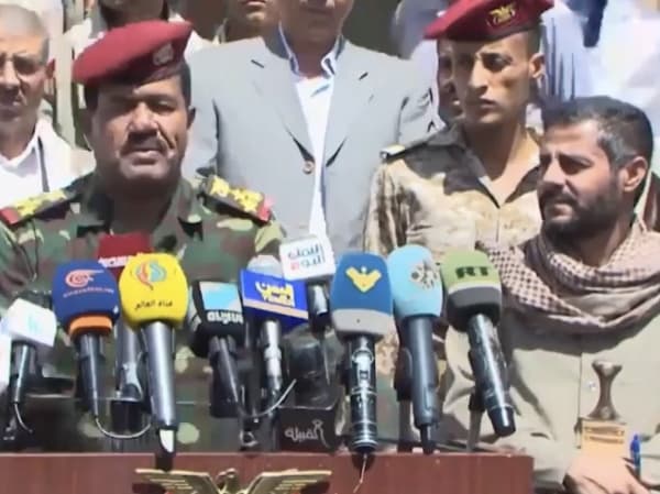 الحوثيون يقولون ان قائدا عسكريا منشقا عن قوات مدعومة اماراتيا توفي في صنعاء بمرض عضال