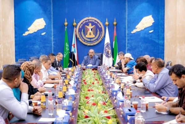 الانتقالي الجنوبي يعقد جلسة نقاشية جديدة لاحتواء اسعار الصرف استعانة بالبنوك التجارية