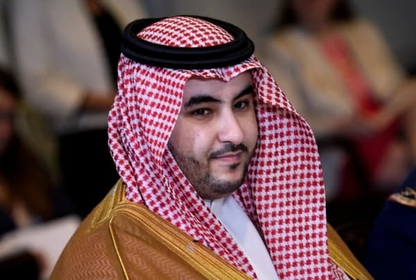 بن سلمان يقول ان بلاده ستستمر في تعاونها الوثيق لانهاء الصراع اليمني
