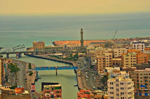 زلزال بحري يضرب قبالة المكلا