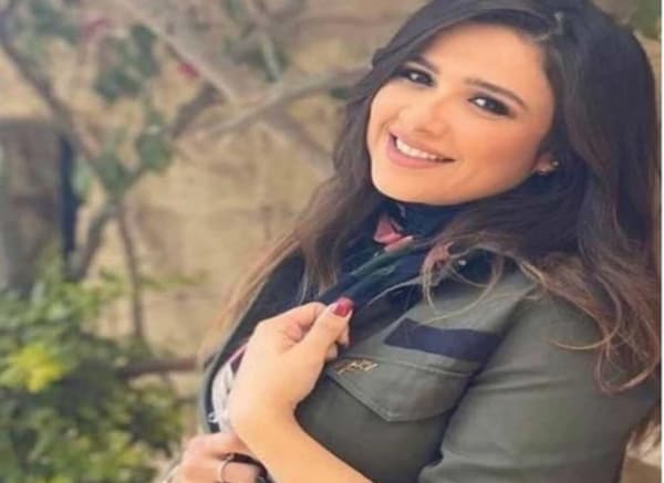 طائرة إخلاء طبي تنقل الفنانة ياسمين عبد العزيز إلى سويسرا لإستكمال العلاج