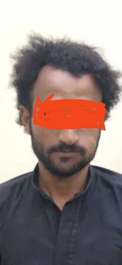 شرطة المهرة تضبط فارا من وجه العدالة في مصلحة الجوازات