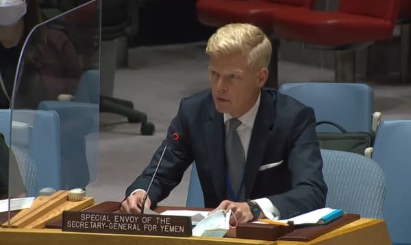 الحكومة اليمنية تستدعي كبار المسؤولين للقاء للمبعوث الأممي