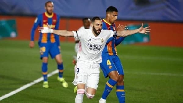 من عقدة كومان إلى توهج بنزيما..أرقام تلخص كلاسيكو الأرض