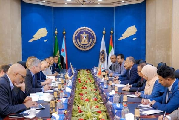 الاتحاد الاوروبي يبلغ المجلس الانتقالي التزامه الكامل بسلامه الاراضي اليمنية