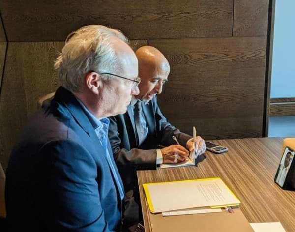 الاقتحام الحوثي لمجمع السفارة على رأس برنامج الجولة الجديدة للمبعوث الاميركي