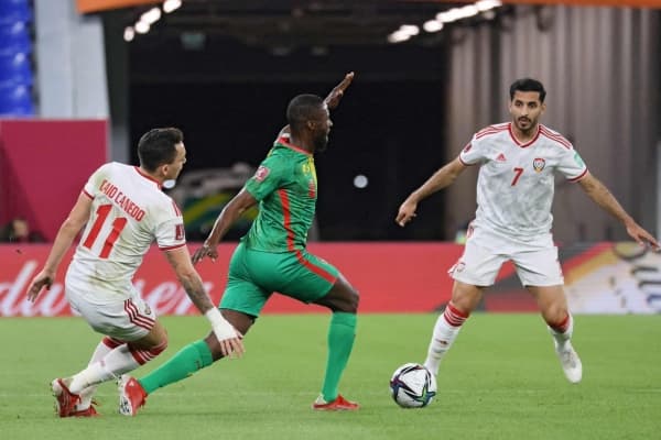 كاس العرب.. الإمارات تنتزع فوزا شاقا من موريتانيا في الوقت الضائع