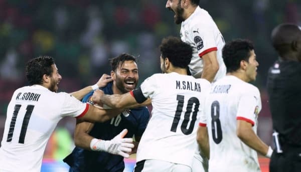مصر تنهي حلم الكاميرون باللقب على أرضها وتلاقي السنغال في النهائي