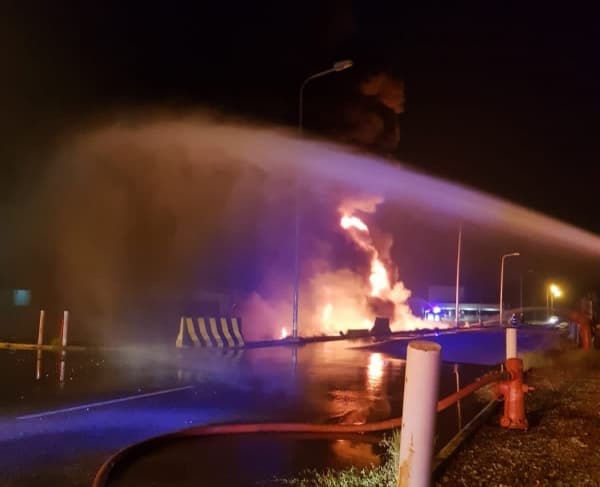 السعودية تخلي مسؤوليتها عن اي نقص في امدادات البترول مع استمرار هجمات الحوثيين