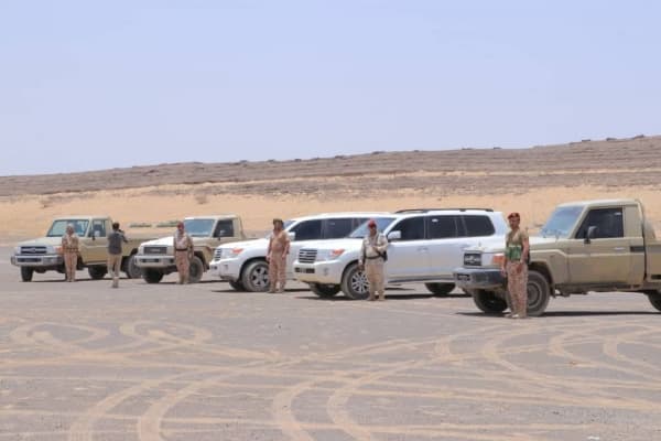نائب الرئيس المقال يسلم عهده العسكرية