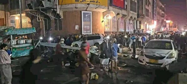 الحوثيون يحملون التحالف عواقب عدم" احترام الهدنة" عقب اسقاط طائرة مسيرة في اجواء صنعاء