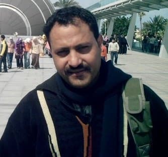 نقابة الصحفيين تتضامن مع الصحفي لطف الصراري وتطالب بدفع حقوقه