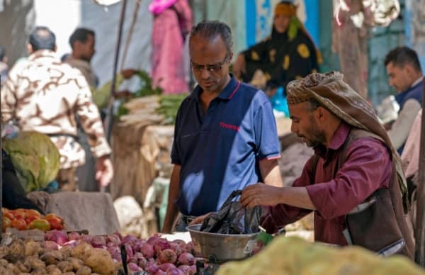 تغيير مفاجئ للإصلاحات الاقتصادية لاستعادة المانحين