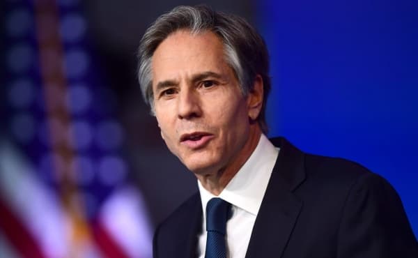 بلينكين يعتبر استمرار احتجاز الحوثيين 12 موظفا لدى السفاره الامريكية إهانة للمجتمع الدولي