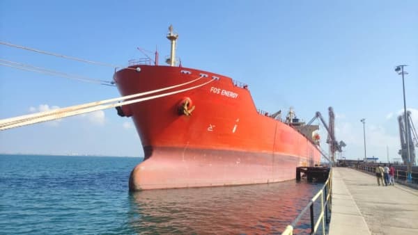 وصول 70 ألف طن من وقود محطات الكهرباء إلى ‎عدن