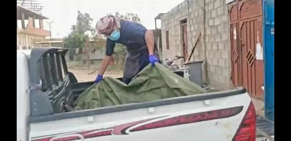 تبادل جثامين 4 عناصر من قتلى حلفاء الحكومة والحوثيين