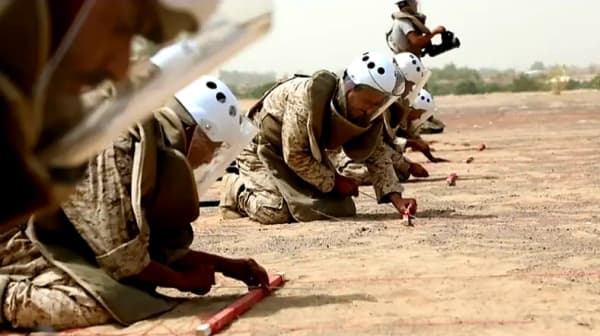 نزع 1085 لغم وعبوة ناسفة متفجرة الأسبوع الماضي