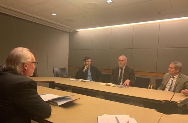 الولايات المتحدة تؤكد على ضرورة مضاعفة جهود حماية المدنيين من خطر الألغام في اليمن