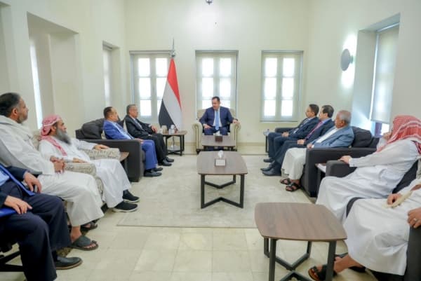 رئيس الحكومة يقول ان حكومته لن تستلم امام التحديات المتشابكة ويؤكد اولوية الحفاظ على التوافق الوطني