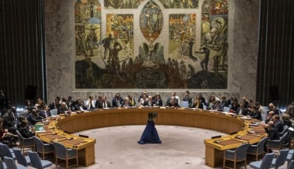 مجلس الأمن يدين الهجمات ضد المدنيين وموظفي الأمم المتحدة بعد تمديد مهمتها السياسية هناك