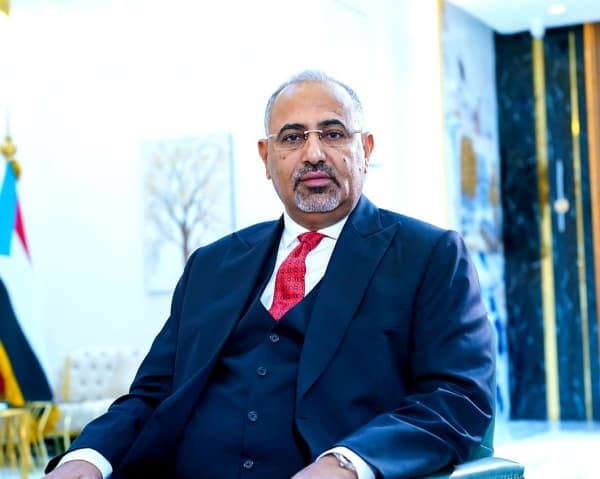الزبيدي يقول إن على الغرب قبول الواقع الجديد على الارض في اليمن
